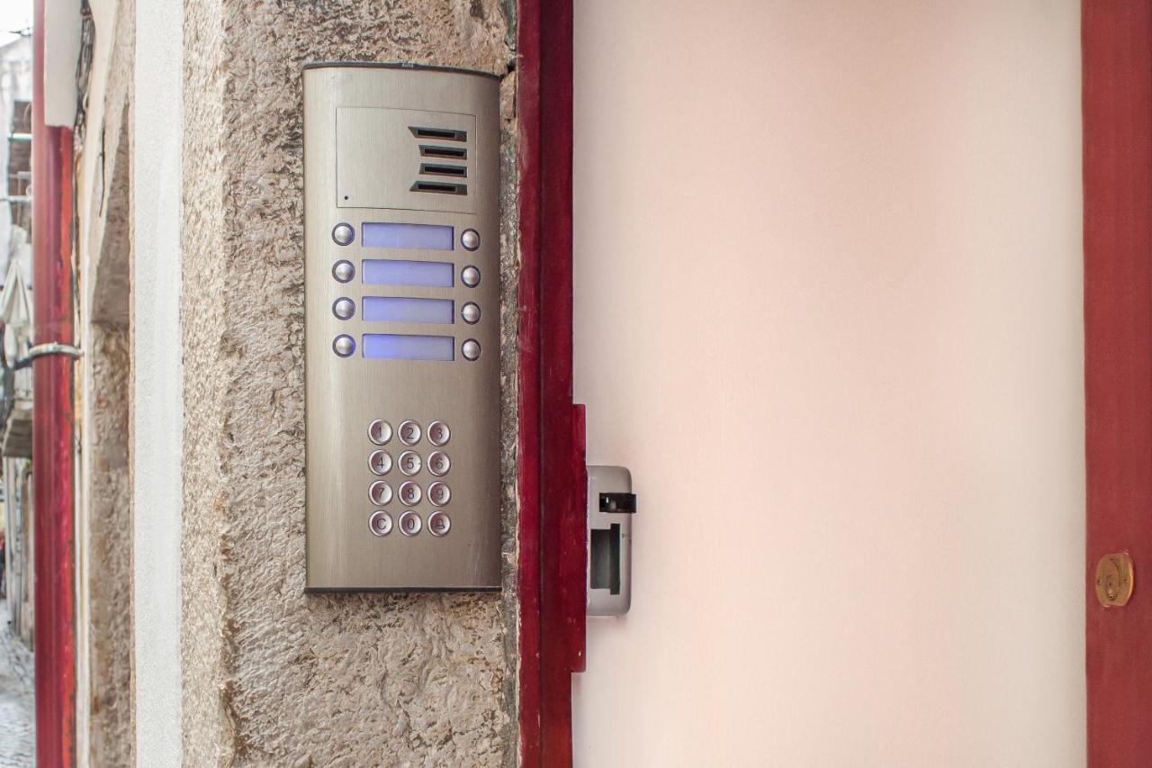 Guest Inn Alfama, Premium Apartments Lissabon Exterior foto